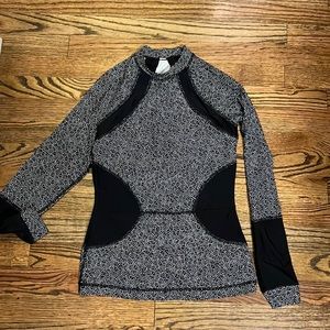 Lululemon Suns out rash guard - freckle flower size 6